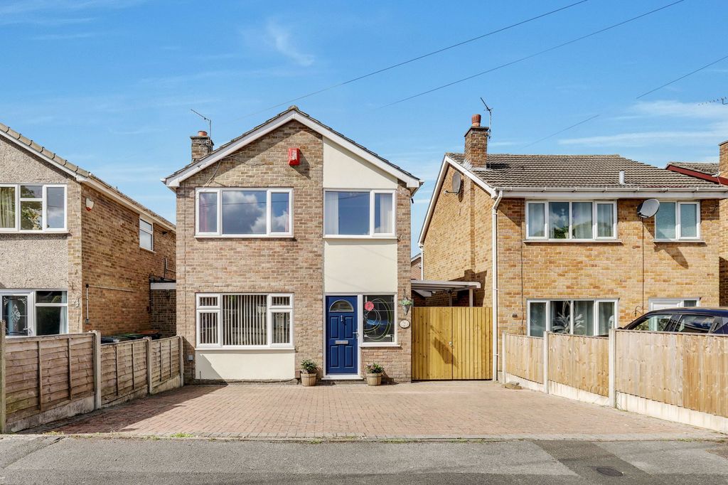 Property photo 1 of 16