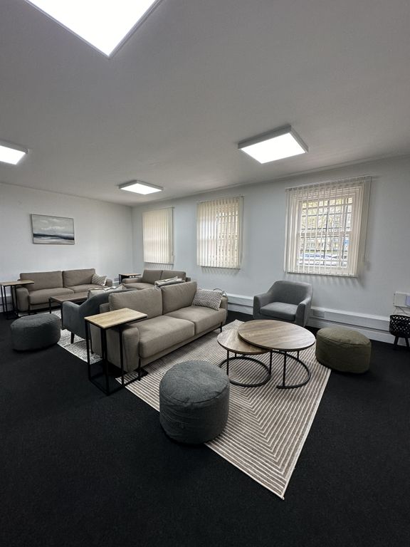 Property photo 2 of 7 Breakout Area