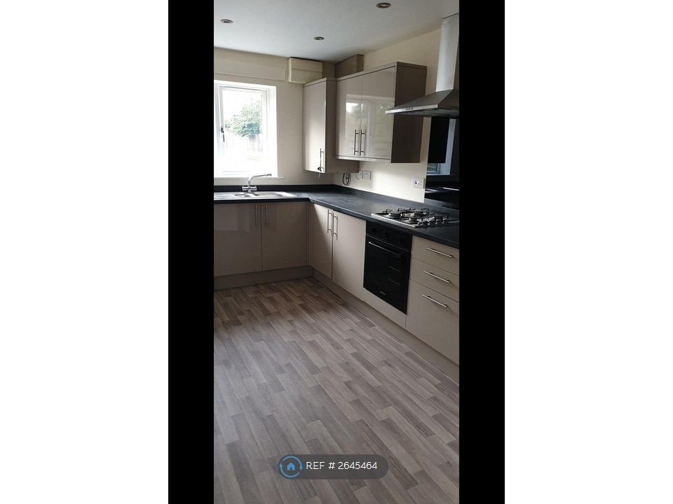 Property photo 2 of 3