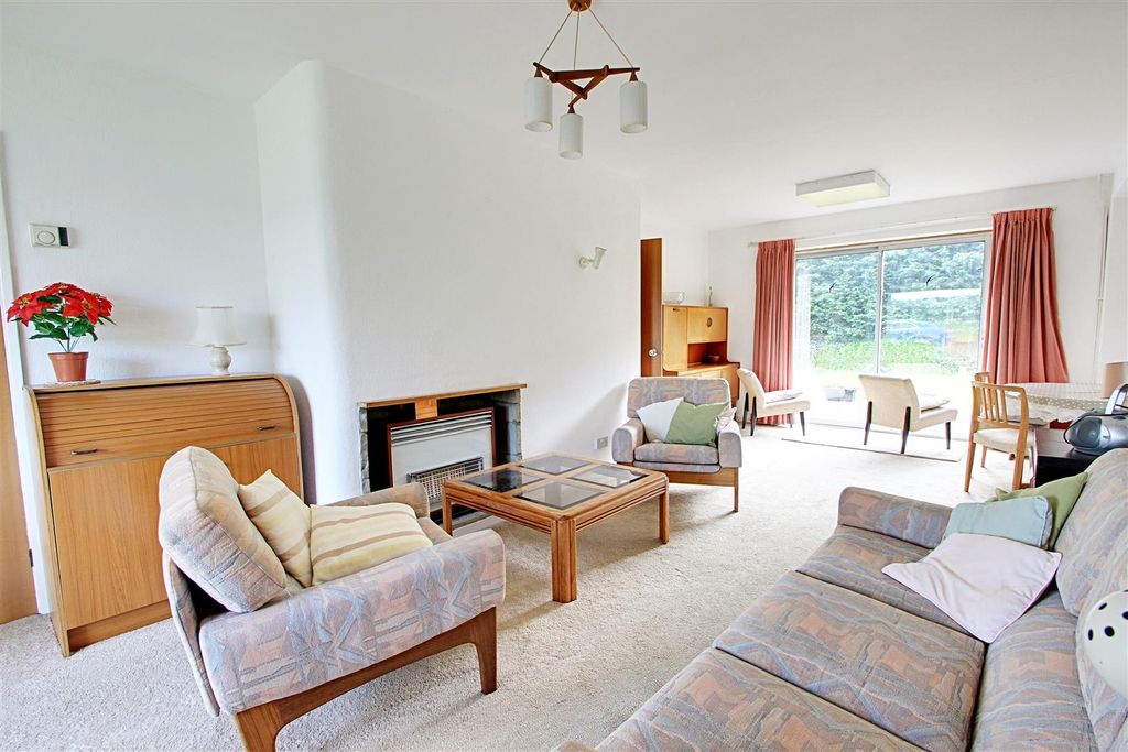 Property photo 3 of 22 Living Room 1.Jpg