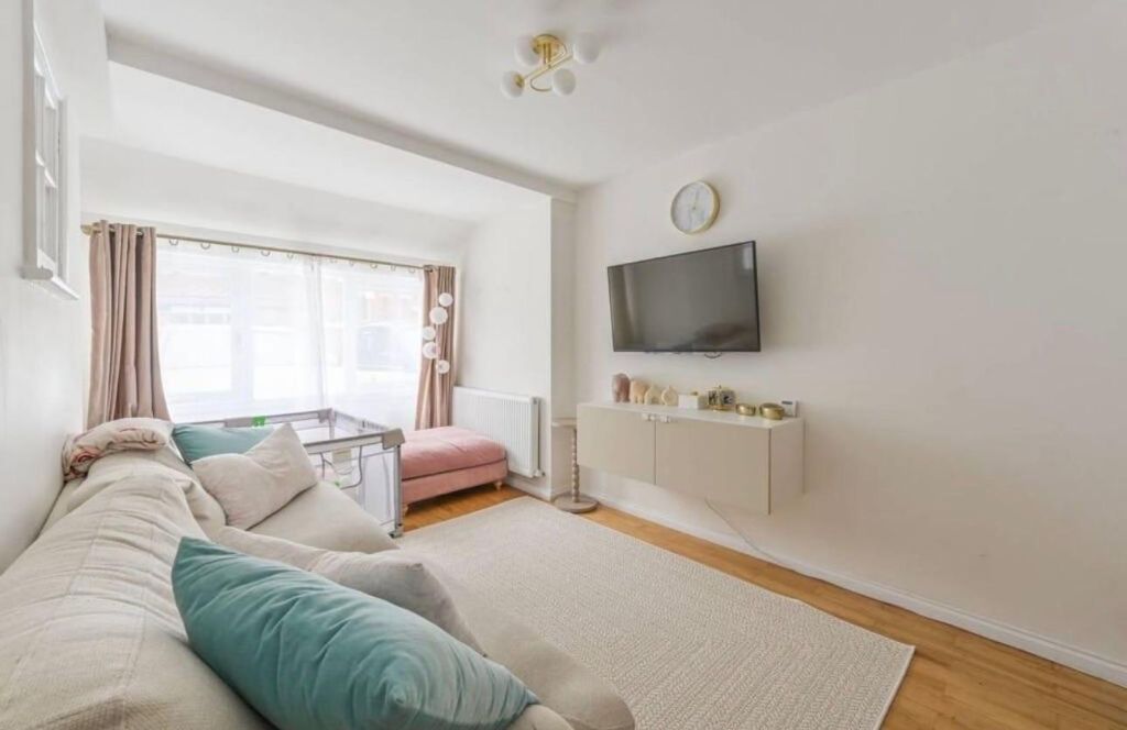 Property photo 3 of 16 14.Jpg