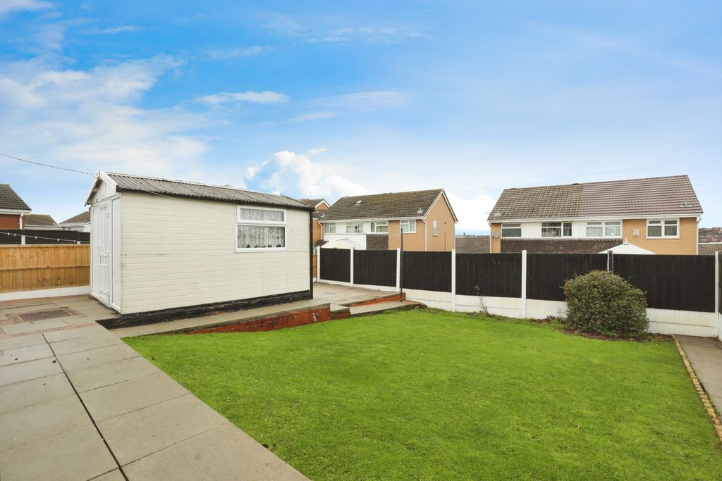 Property photo 2 of 15