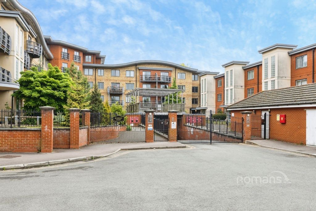 Property photo 1 of 10 Pbox-Img.Jpg