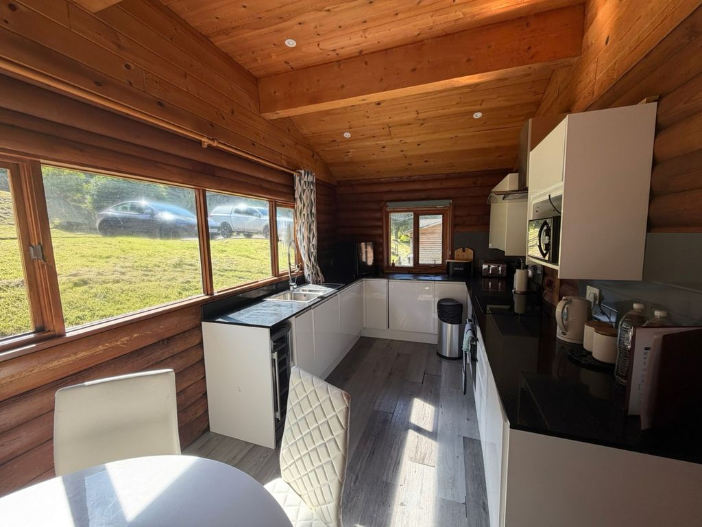 Property photo 3 of 16 3