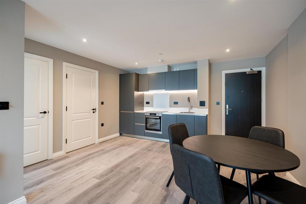 Property photo 2 of 10 Spwingwell-4.Jpg