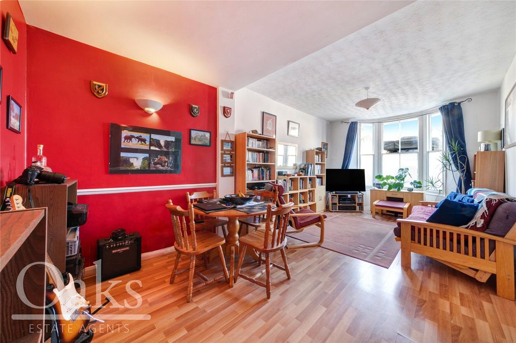 Property photo 2 of 10 Picture No. 03