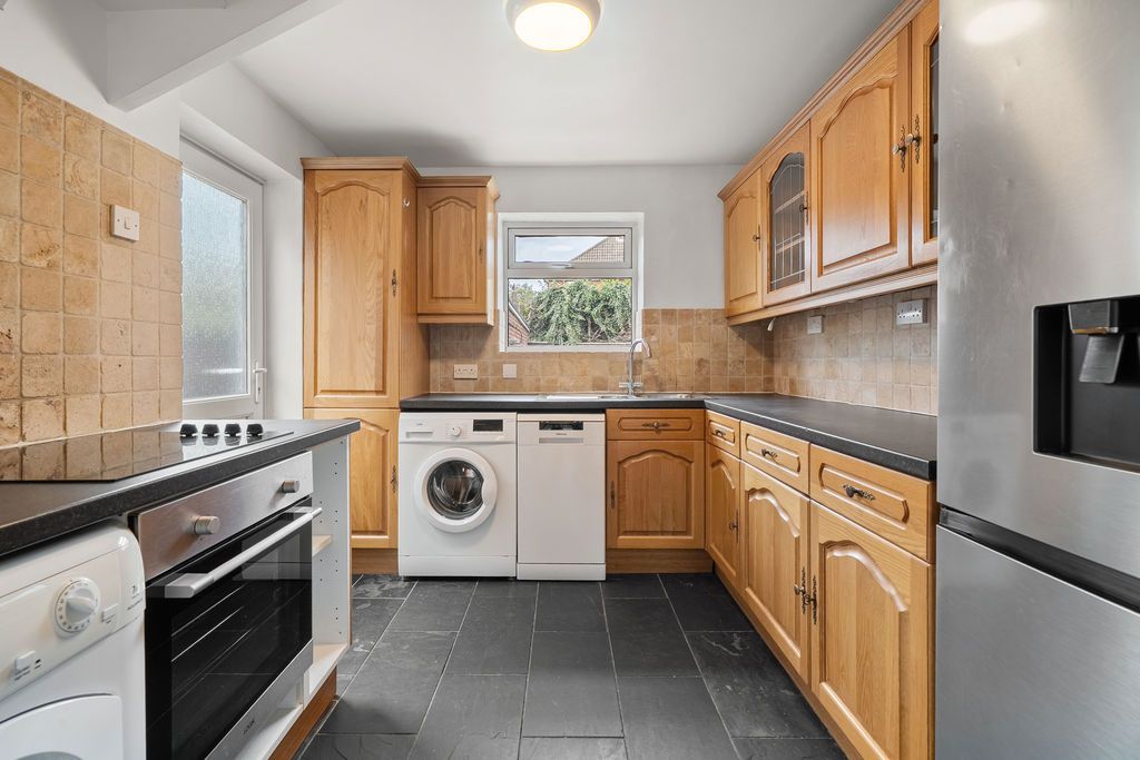 Property photo 3 of 16 Photo 21