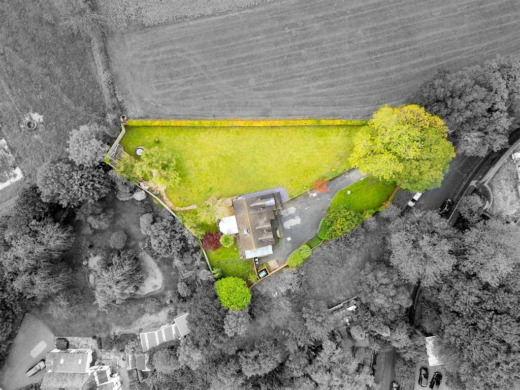 Property photo 2 of 28