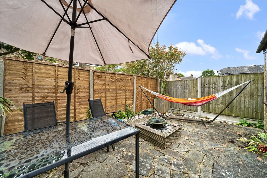 Property photo 3 of 18 Picture No. 02