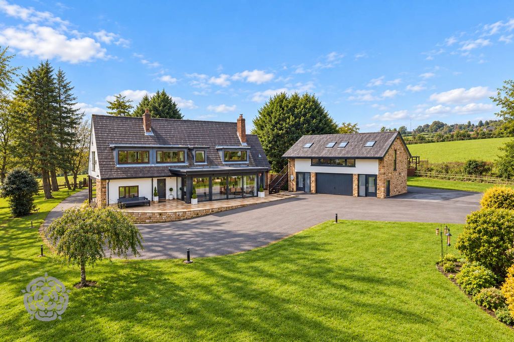 Property photo 1 of 59