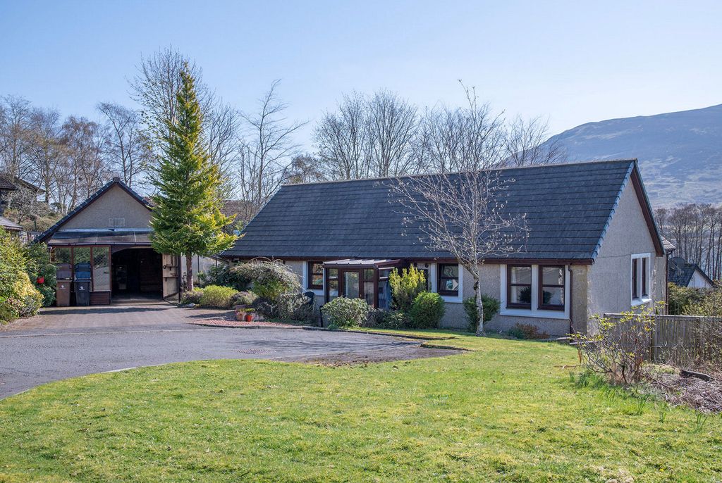 Property photo 1 of 38