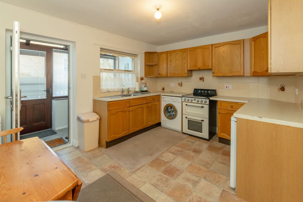 Property photo 3 of 13 Kitchen/Diner