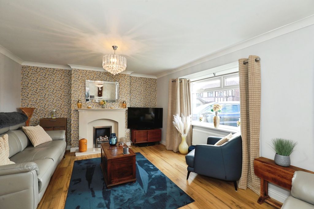 Property photo 2 of 33 Pbox-Img.Jpg