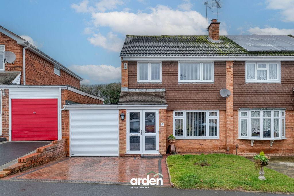 Property photo 1 of 11