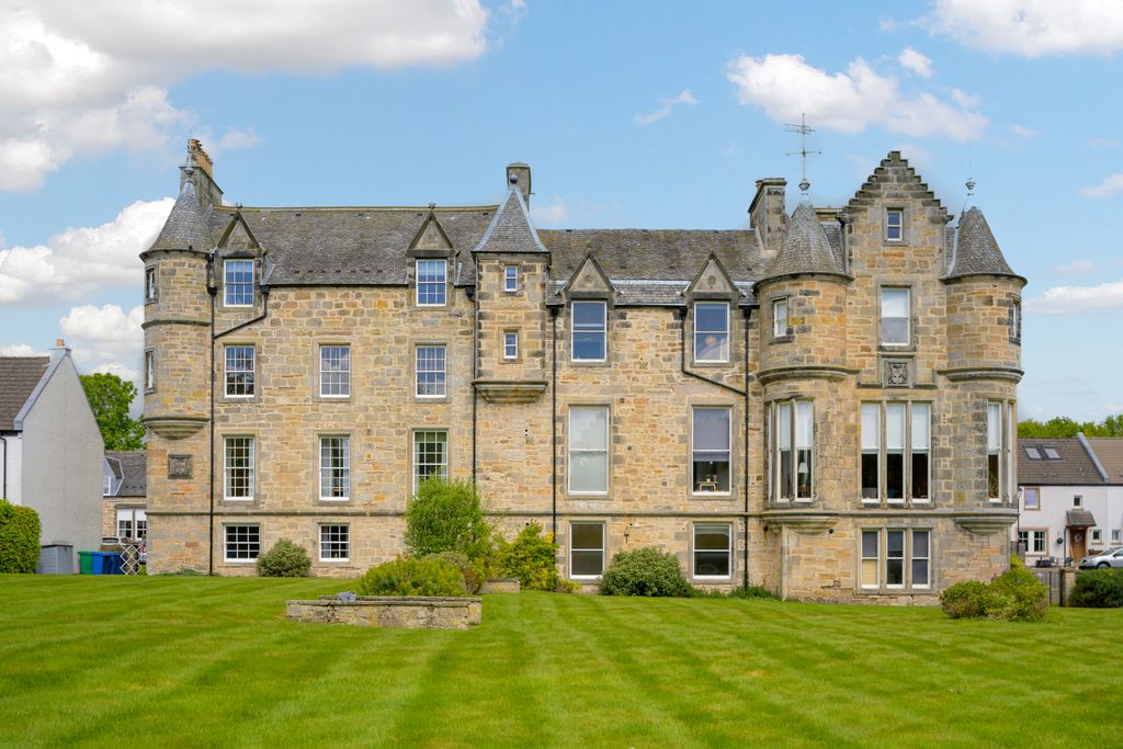 Additional image 29 of 3 bed flat for sale11 Craigflower House, Torryburn KY12