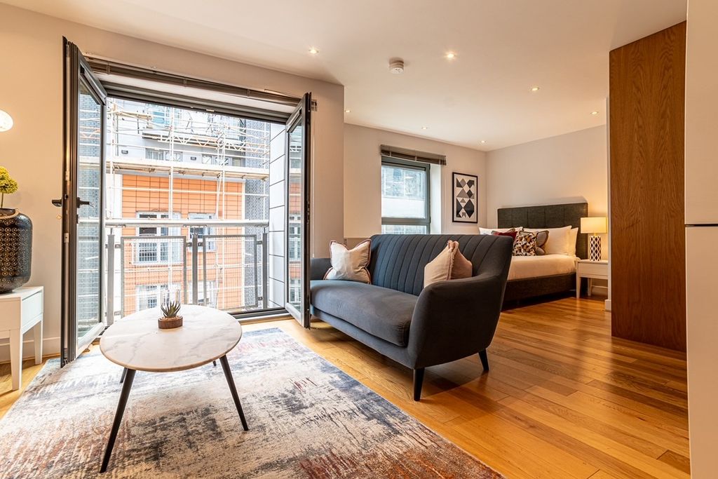 Property photo 3 of 5