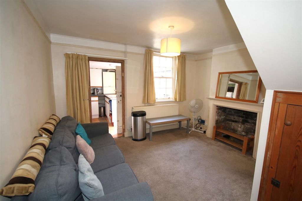Property photo 1 of 18 Living Room A.Jpg