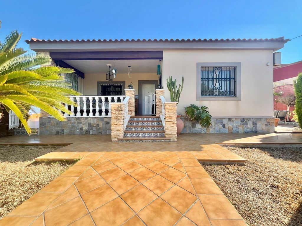 Property photo 1 of 44