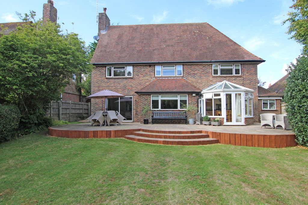 Property photo 1 of 21