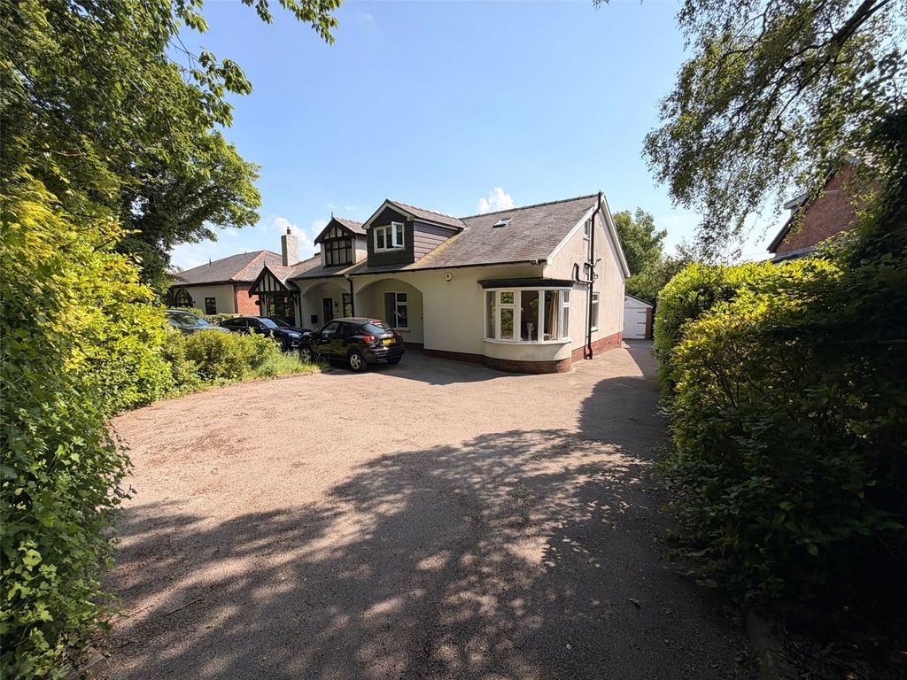 Property photo 1 of 33 Picture No. 31