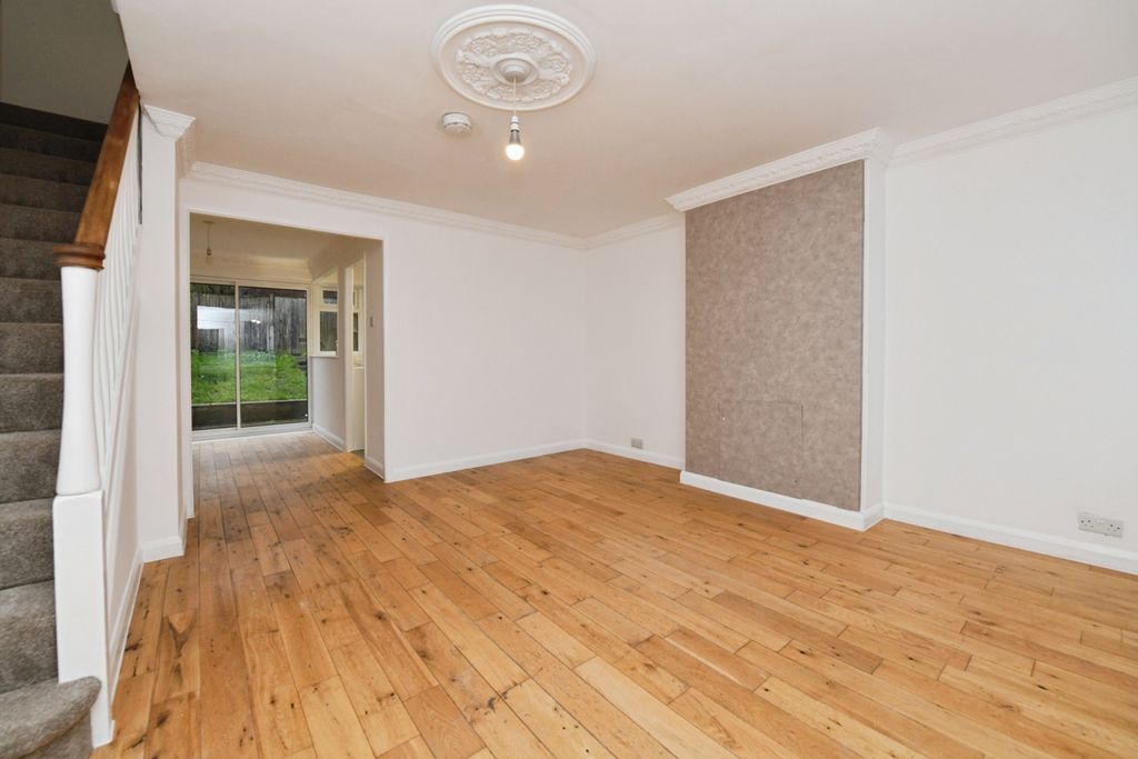 Property photo 2 of 18 Pbox-Img.Jpg