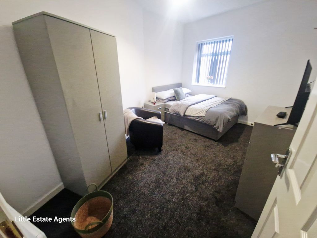 Property photo 3 of 12 Photo 3