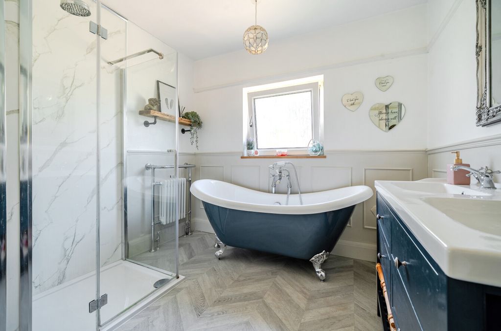Property photo 1 of 25 1 - 1494088-16-6A5A6B...