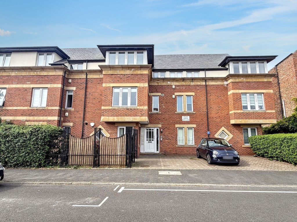 Property photo 1 of 6