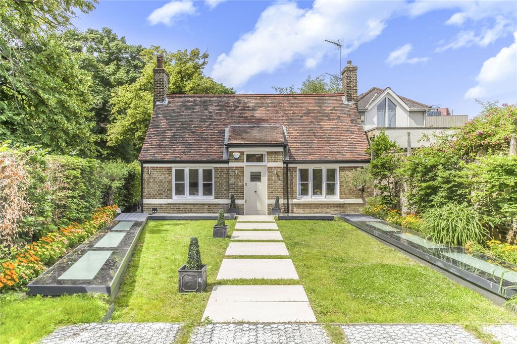 Property photo 1 of 37 Picture No. 18