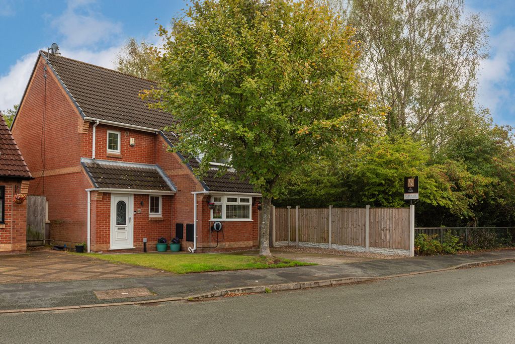 Property photo 1 of 39
