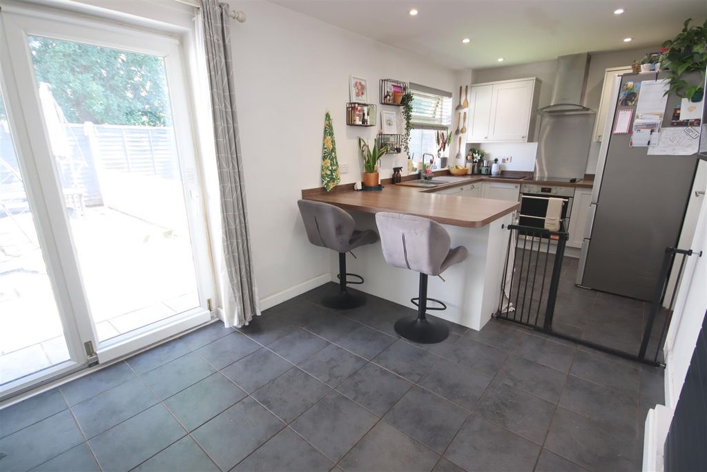 Property photo 2 of 14 Img_8348.Jpg