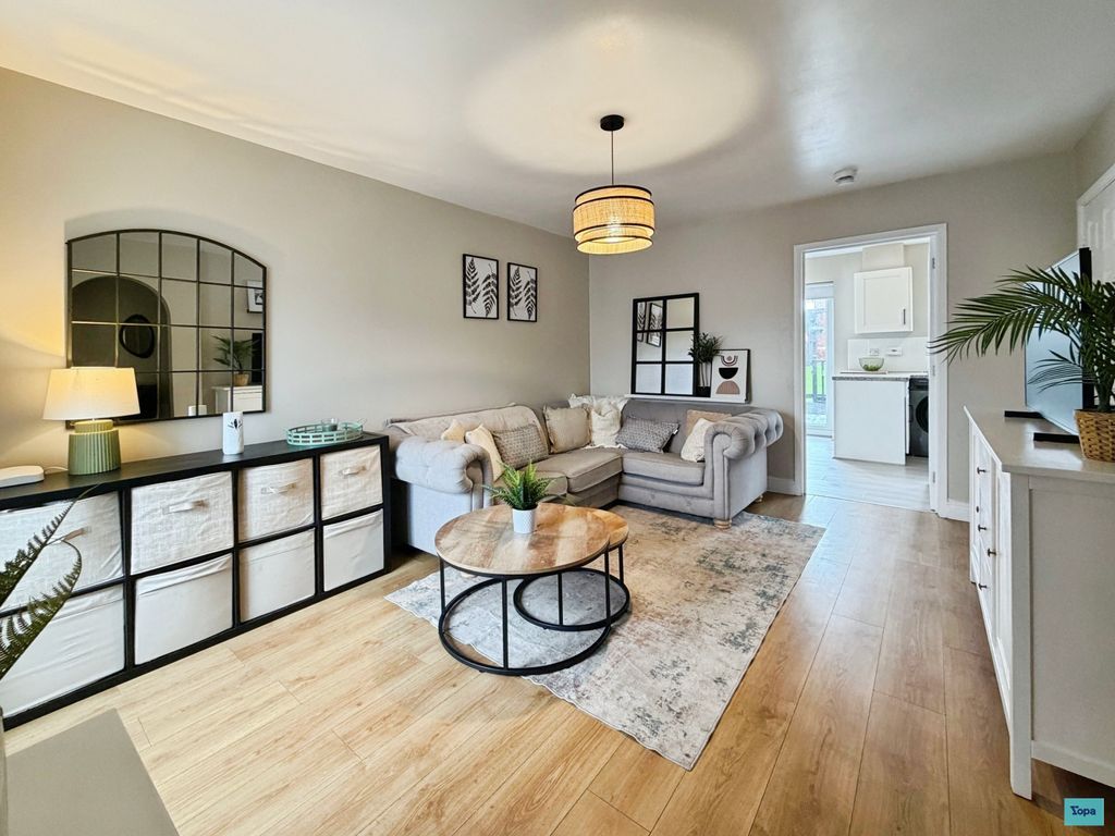 Property photo 2 of 22 17