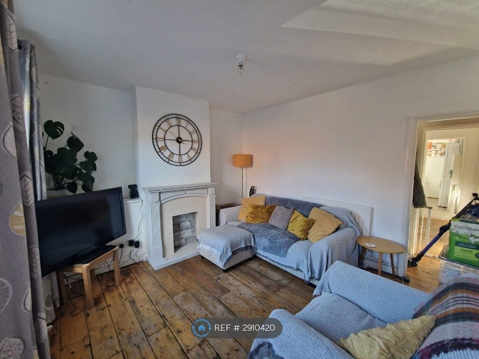 Property photo 3 of 20