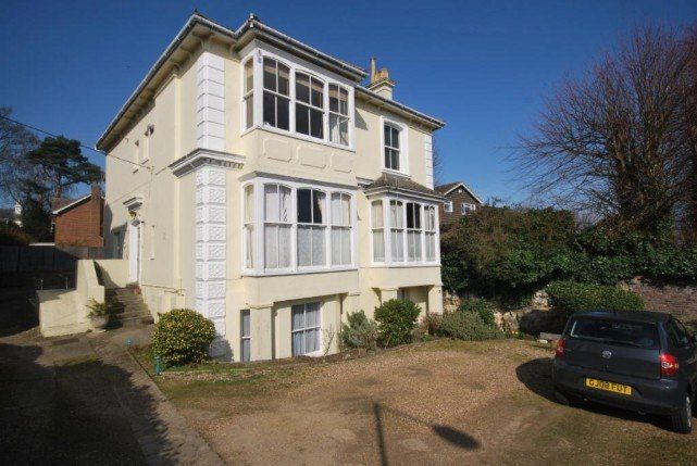Property photo 1 of 6 2 Bed Unfurnished Flat