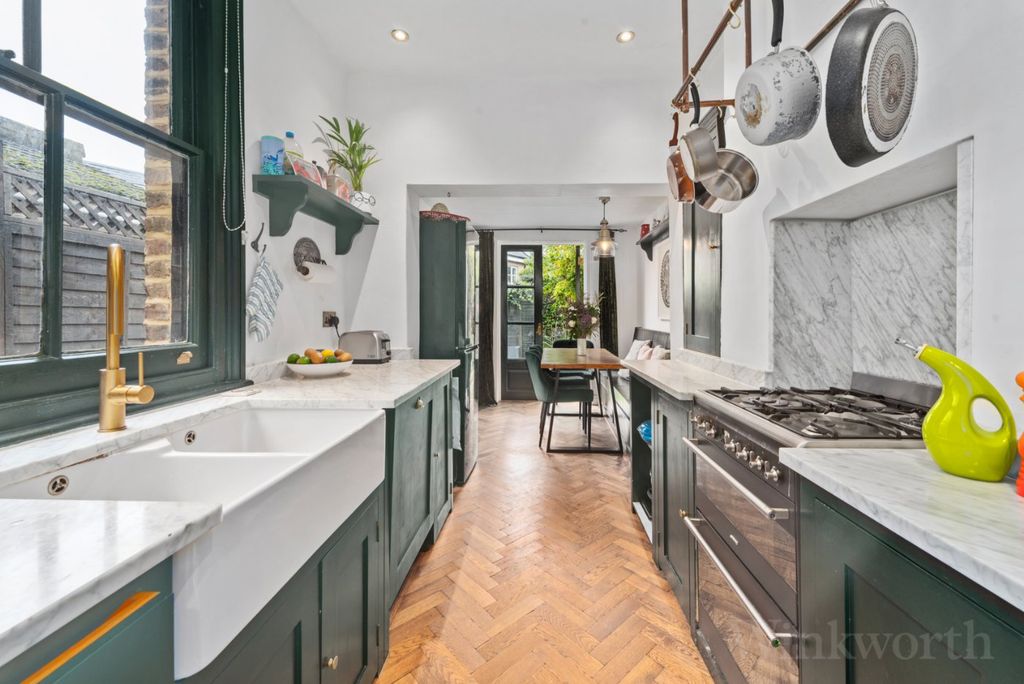 Property photo 3 of 15 Picture No. 07