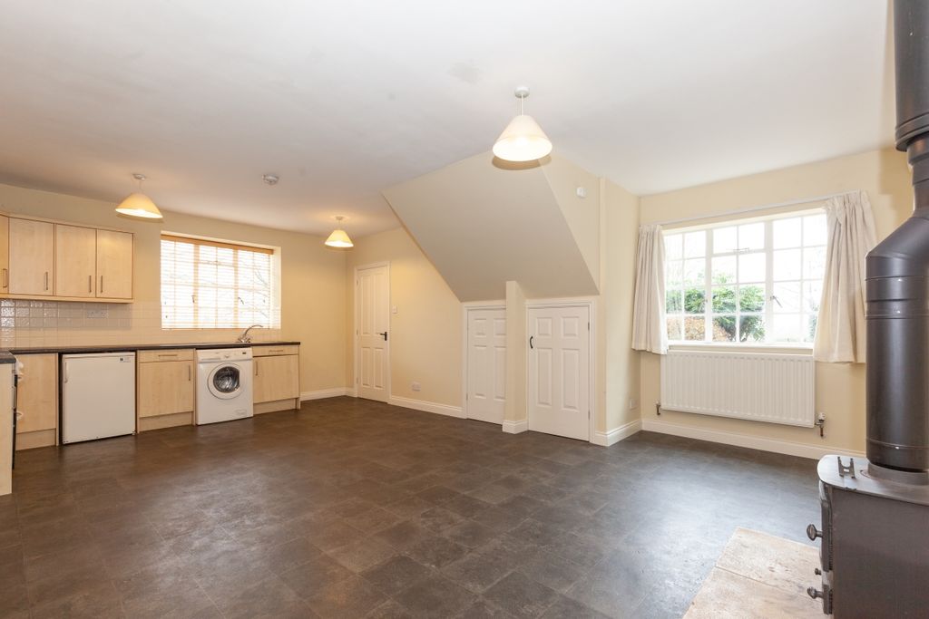 Property photo 3 of 10 185478