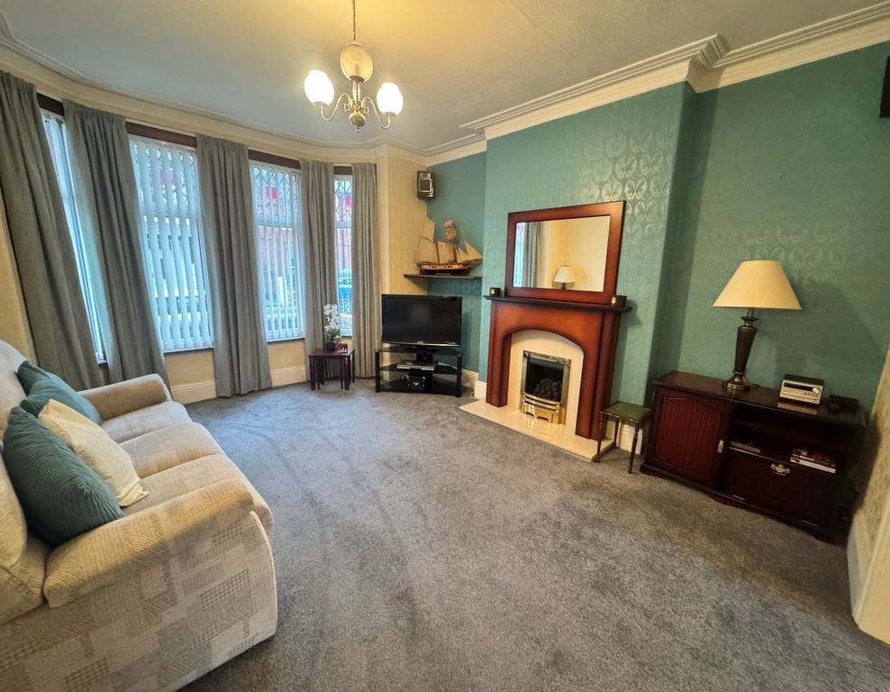 Property photo 2 of 11