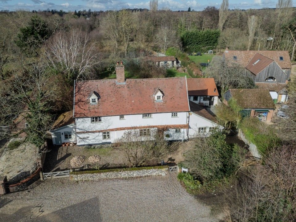 Property photo 3 of 37