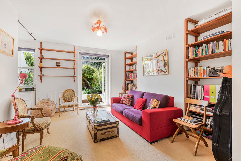 Property photo 2 of 22 Living Room