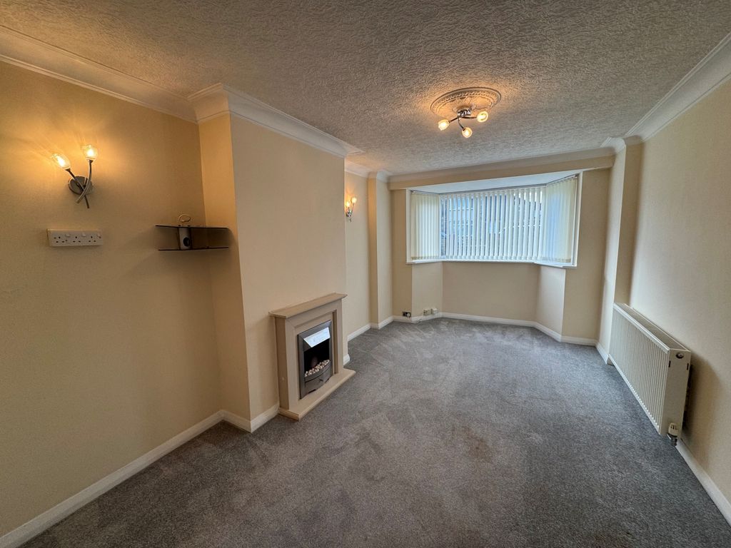 Property photo 3 of 19 Reception