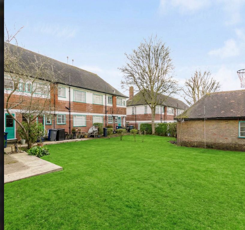 Property photo 1 of 8