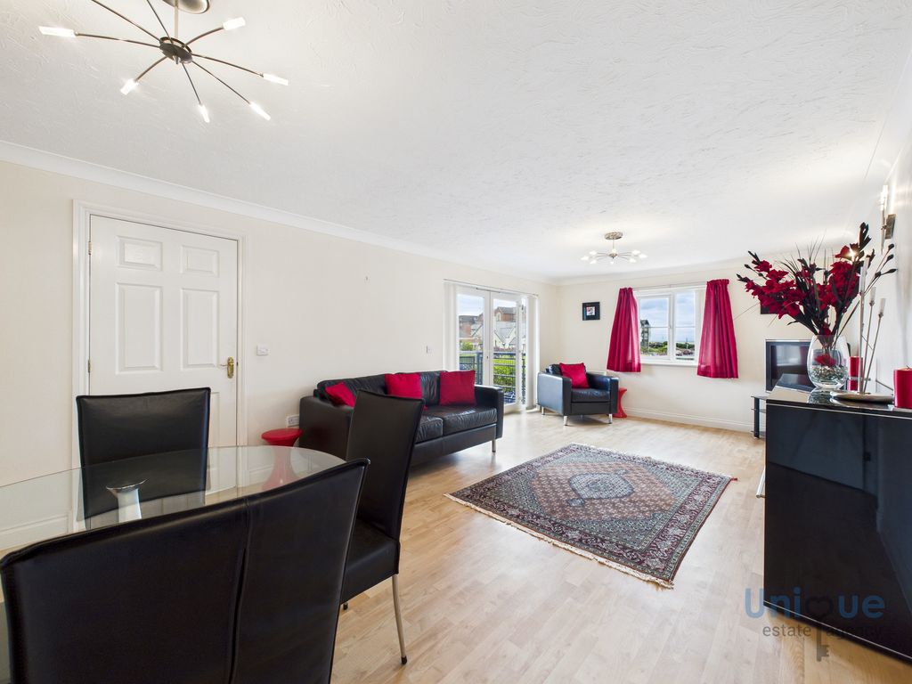 Property photo 2 of 14