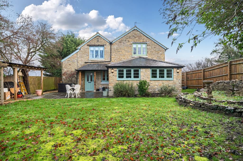 Property photo 1 of 19 Front Aspect