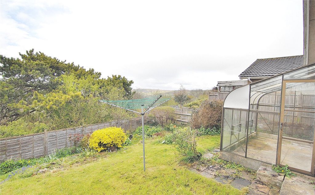 Property photo 2 of 14 Picture No. 04