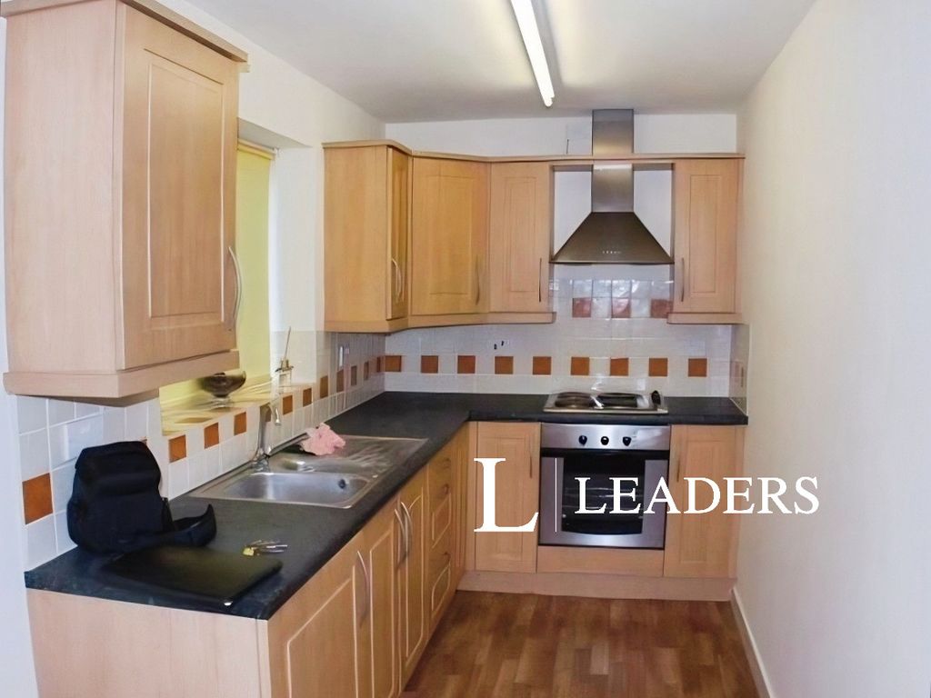 Property photo 2 of 6 55A3530F-Kitchen