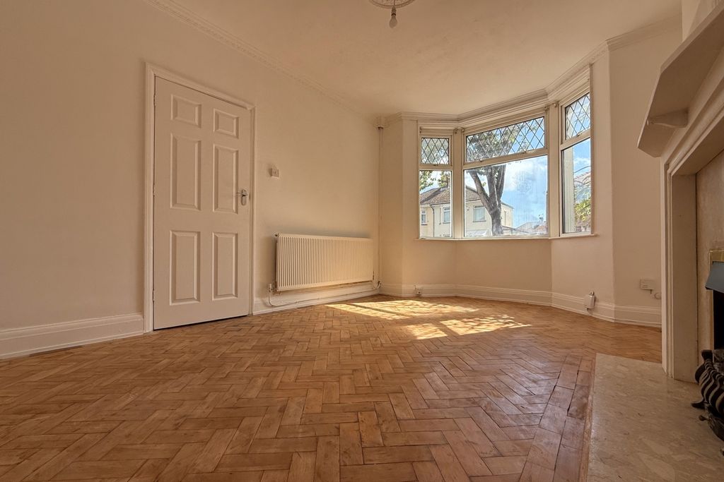 Property photo 3 of 18 Call 02920 454555 To Secure Your Viewing_2