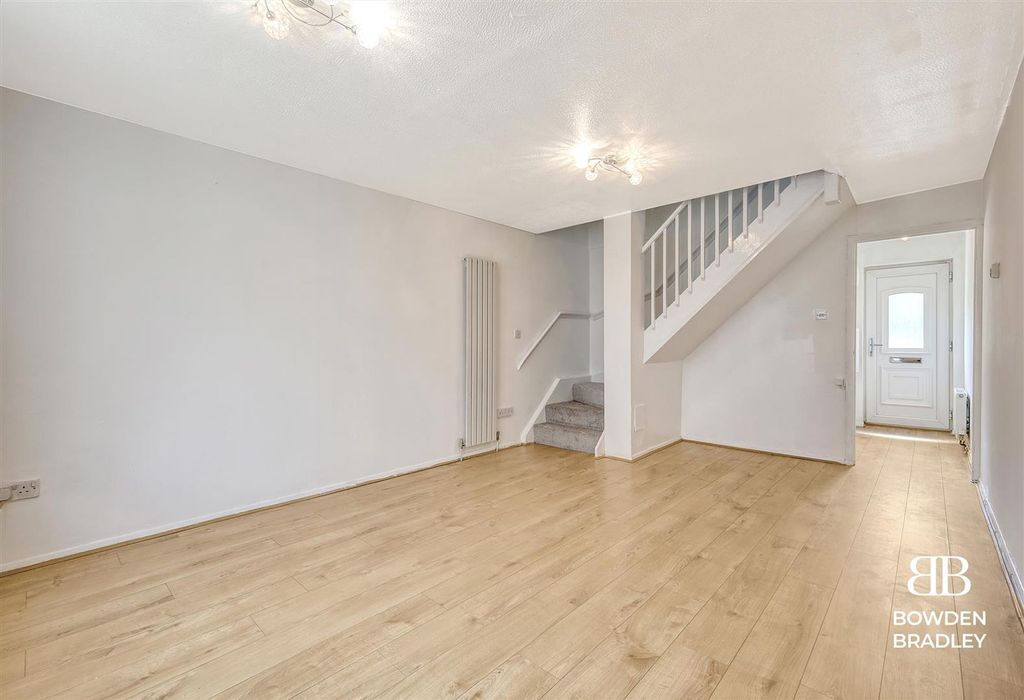 Property photo 2 of 18 Lounge/Diner