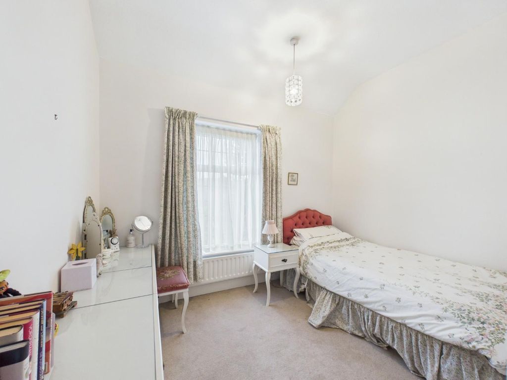 Additional image 10 of 4 bed semi-detached house for saleKendall Avenue, Nab Wood BD18