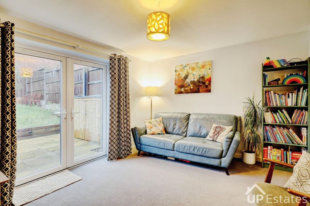 Property photo 3 of 19