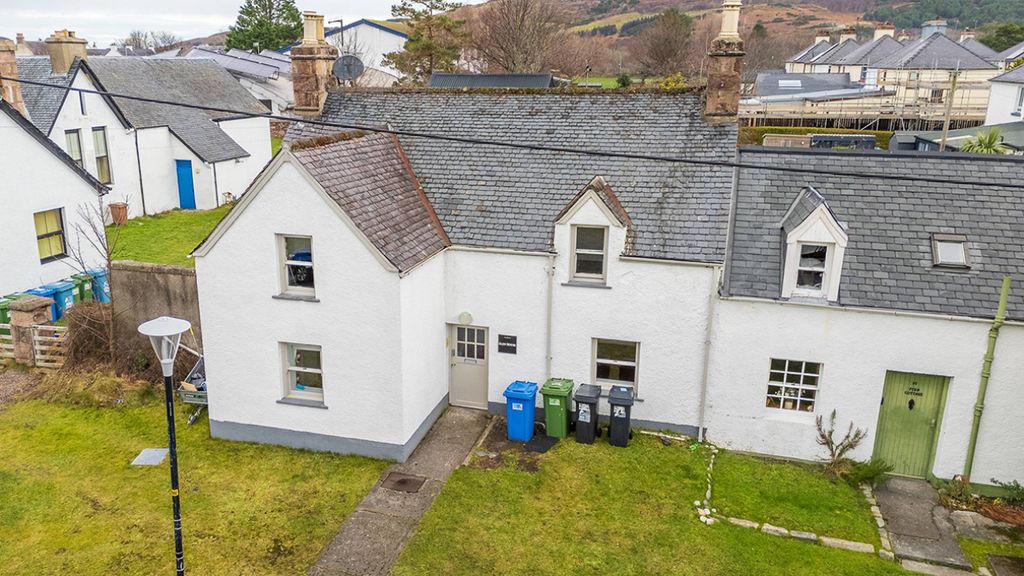 Property photo 1 of 30